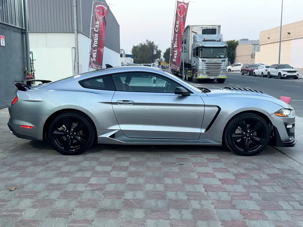 Ford Mustang Ecoboost 2022 American Specs well maintained only 34500 kms - Image 9