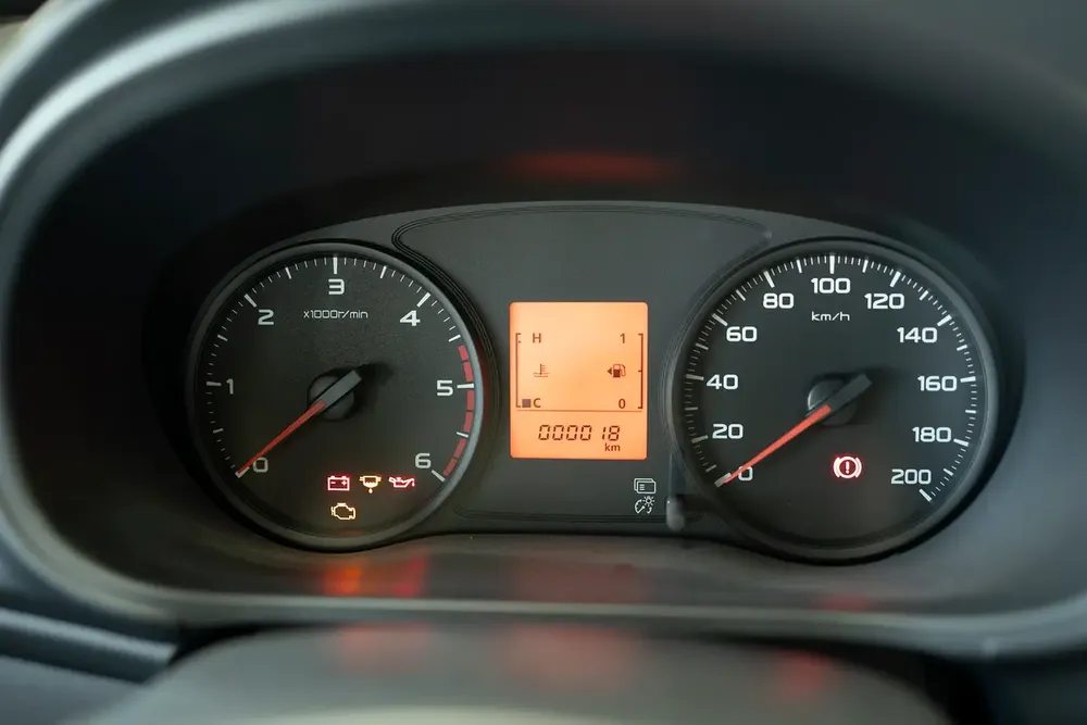 Mitsubishi L200 Double Cab 2023 2WD Diesel New car - Image 9