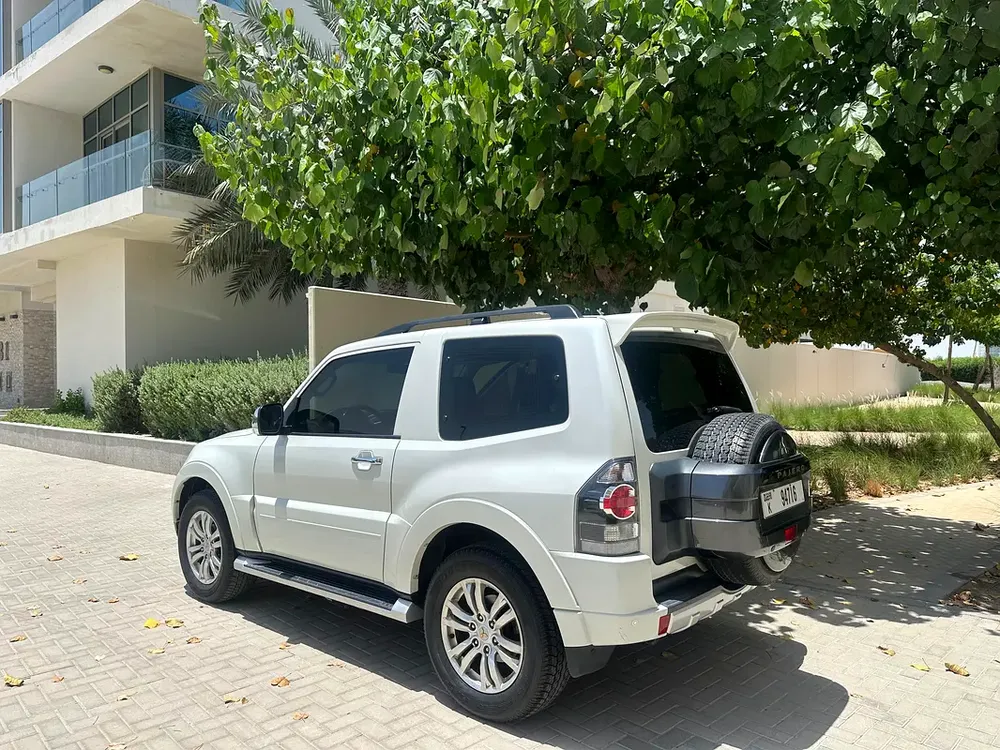 Mitsubishi Pajero GLS 2018 | GCC Specs | Well Maintained - Image 4