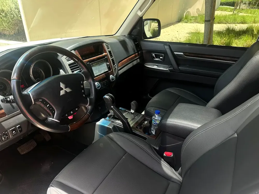 Mitsubishi Pajero GLS 2018 | GCC Specs | Well Maintained - Image 8