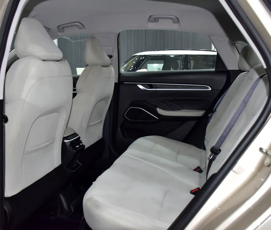 AED 539 EMi for 5Yrs | Geely Emgrand 1.5L ( 2024 Model ) in Golden Color GCC Specs - Image 15