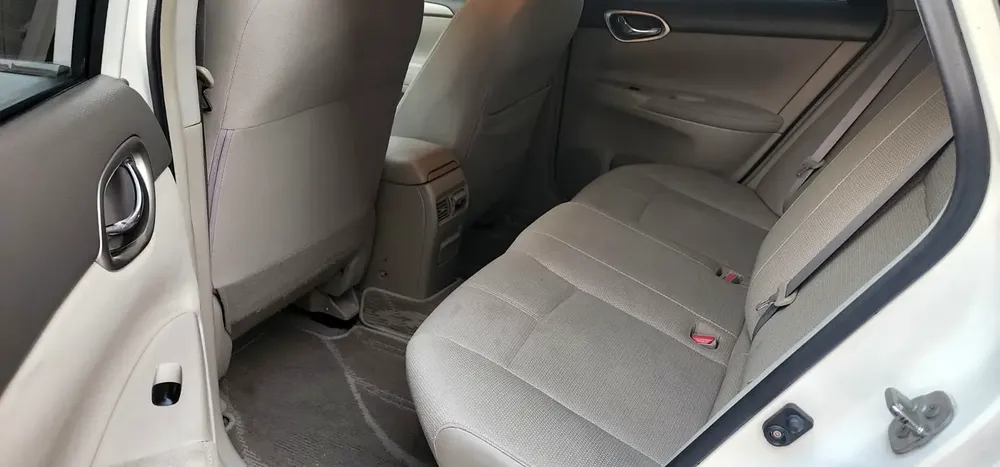 NISSAN SENTRA 2015 1.6L - Image 10