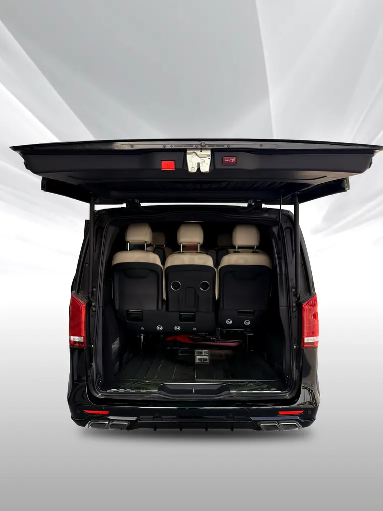2022 Gargash Mercedes-Benz V-Class V 250 GCC Specs | Low Mileage | Luxury 7-Seater - Image 5