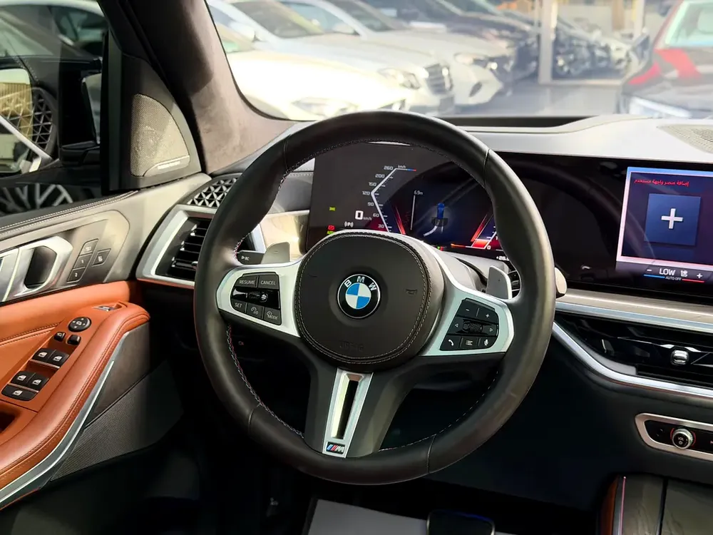 BMW X5 M60i 2025 GCC Specs - Under Warranty and Service Contract - Image 4