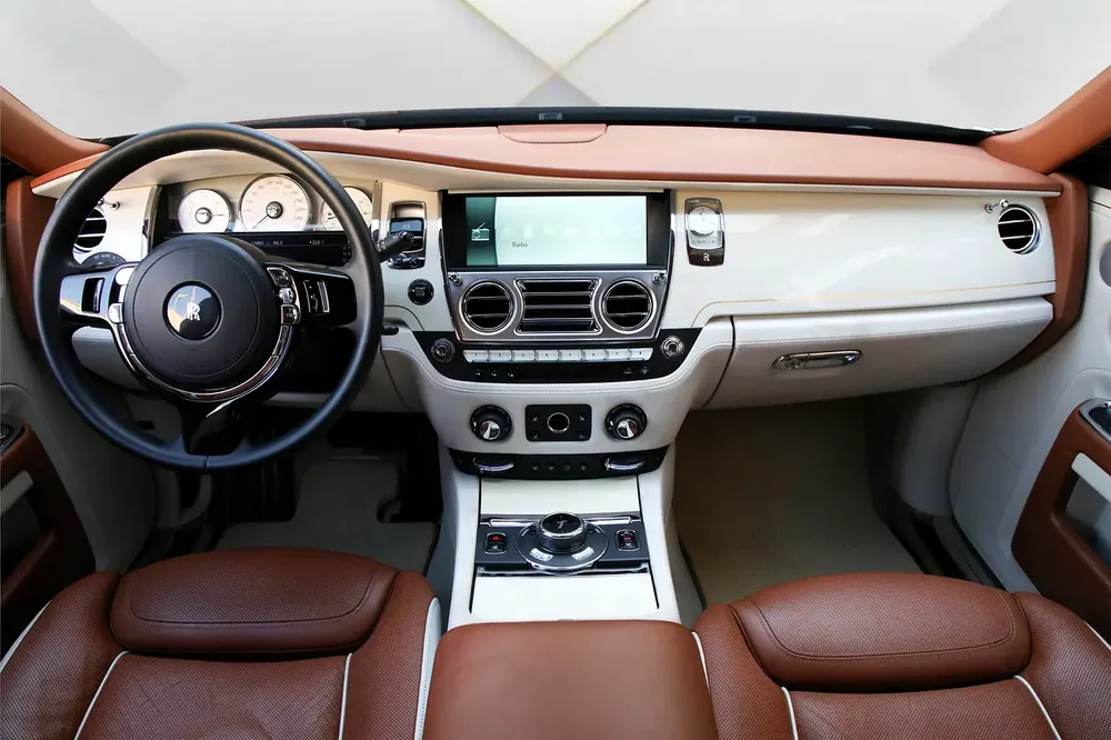 ROLLS ROYCE GHOST - 2017 - GCC - SPECIAL EDITION - FULLY LOADED - AMAZING CONDITION - Image 10