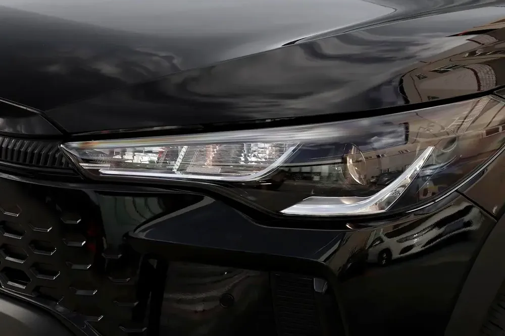 New Face Toyota Corolla Cross Elite Hybrid - Image 10