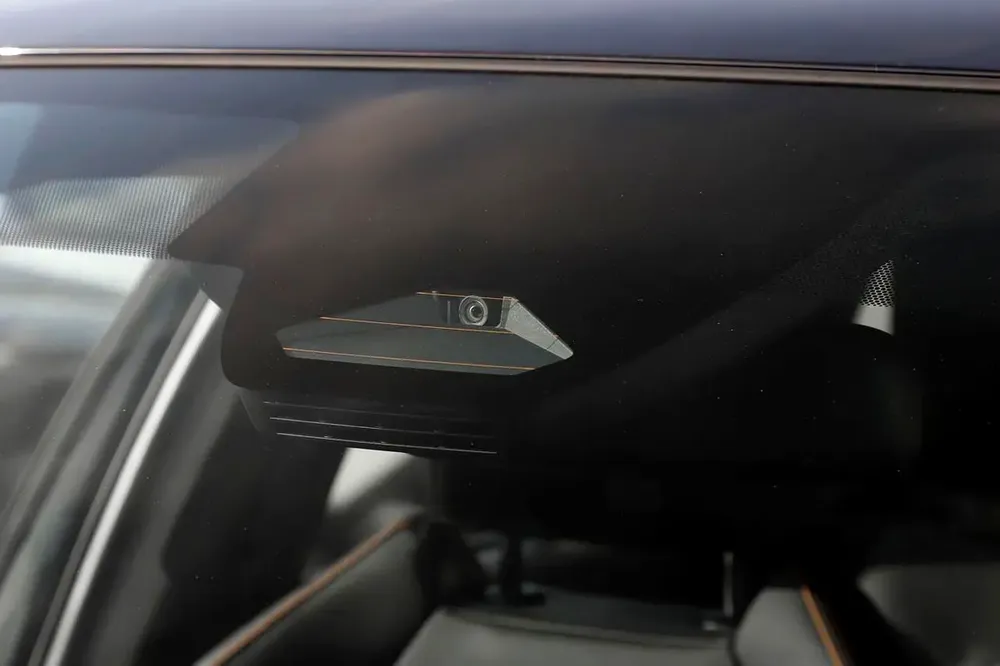 New Face Toyota Corolla Cross Elite Hybrid - Image 11