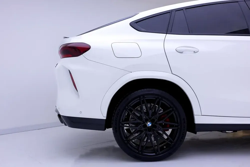 2024 BMW X6M Competition - Unrivaled Performance and Luxury - Image 4