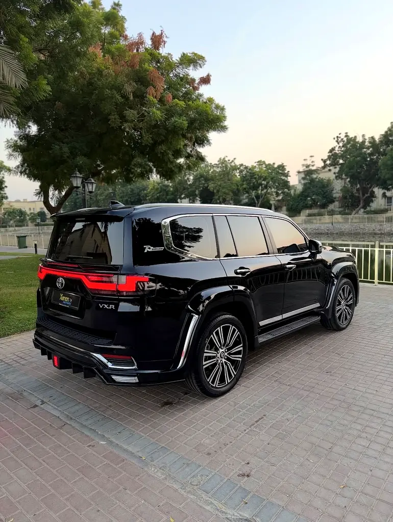2026 Toyota Land Cruiser 4.0L - GCC Specs - Brand New! - Image 17