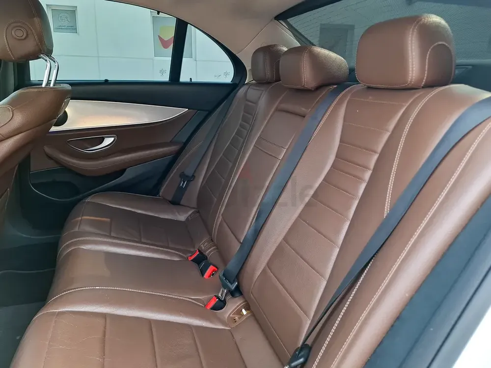 AED 1292/month | 2019 Mercedes-Benz E-Class E 350 | GCC Specs | Ref#408747 - Image 13