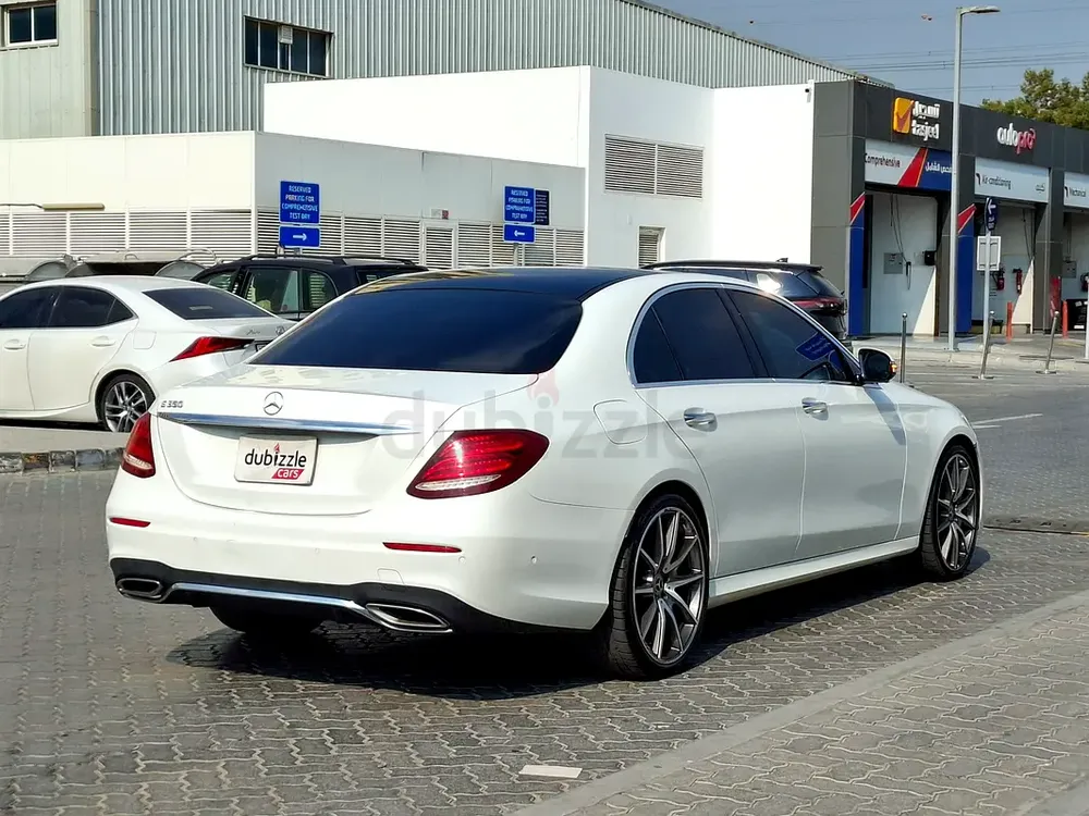 AED 1292/month | 2019 Mercedes-Benz E-Class E 350 | GCC Specs | Ref#408747 - Image 6