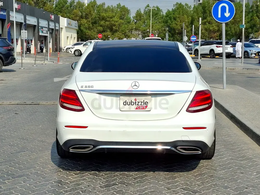 AED 1292/month | 2019 Mercedes-Benz E-Class E 350 | GCC Specs | Ref#408747 - Image 7