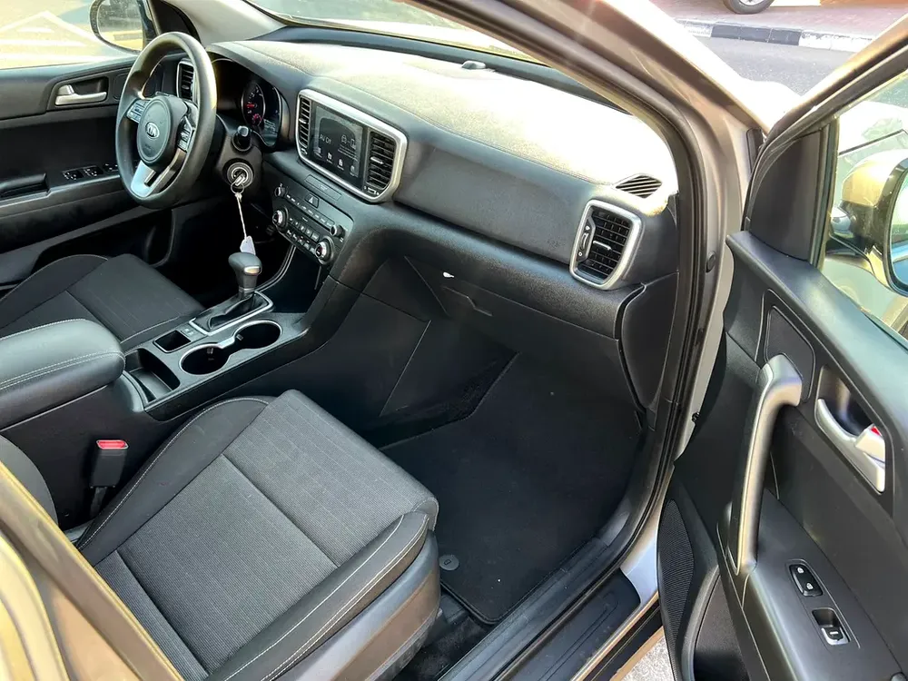 2020 Kia Spotage LX Mid-Option - 2.4L V4 - Rear Camera - Electric Seat - Image 11