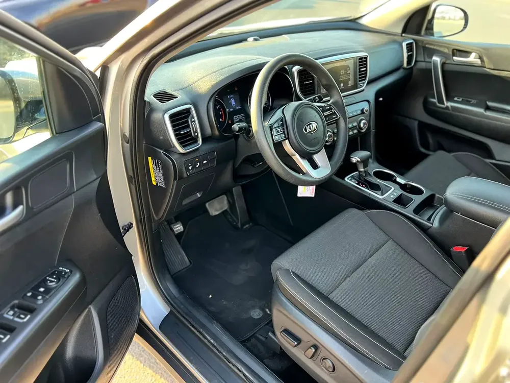 2020 Kia Spotage LX Mid-Option - 2.4L V4 - Rear Camera - Electric Seat - Image 17