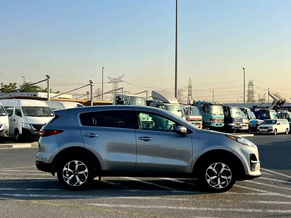 2020 Kia Spotage LX Mid-Option - 2.4L V4 - Rear Camera - Electric Seat - Image 4