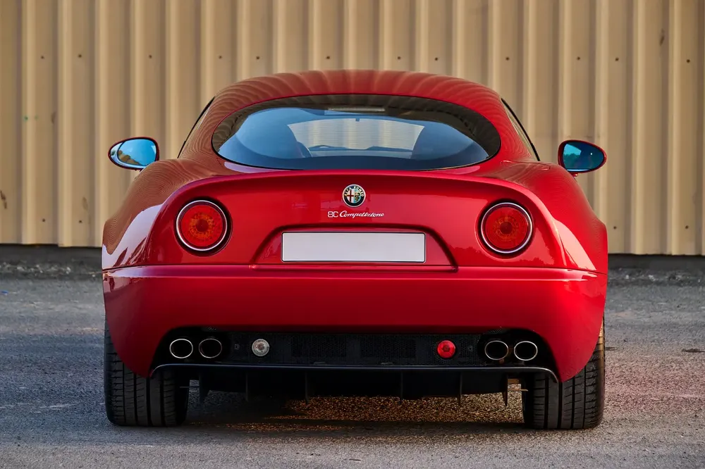 Alfa Romeo 8C Competizione - Image 4