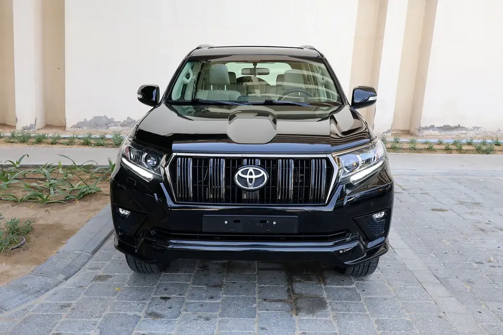TOYOTA PRADO-ADVENTURE -2021-75000KM-GCC SPECS-EXCELLENT CONDITION - Image 5