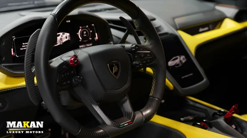 Lamborghini Revuelto - Image 8