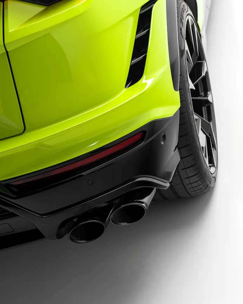2023 Lamborghini Urus S - Image 12