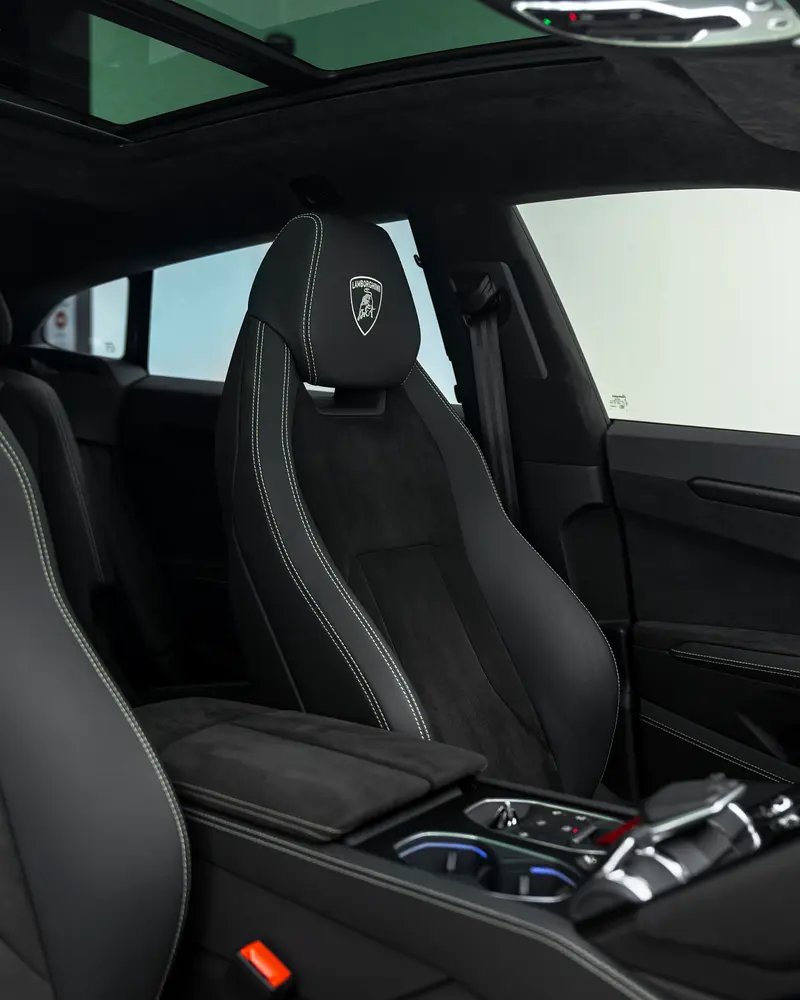 2023 Lamborghini Urus S - Image 17