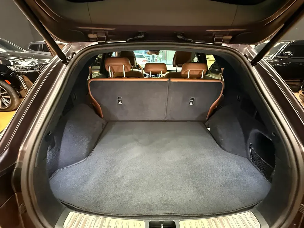 GENESIS GV70 PREMIUM 2023GCC UNDER WARRANTY - Image 8