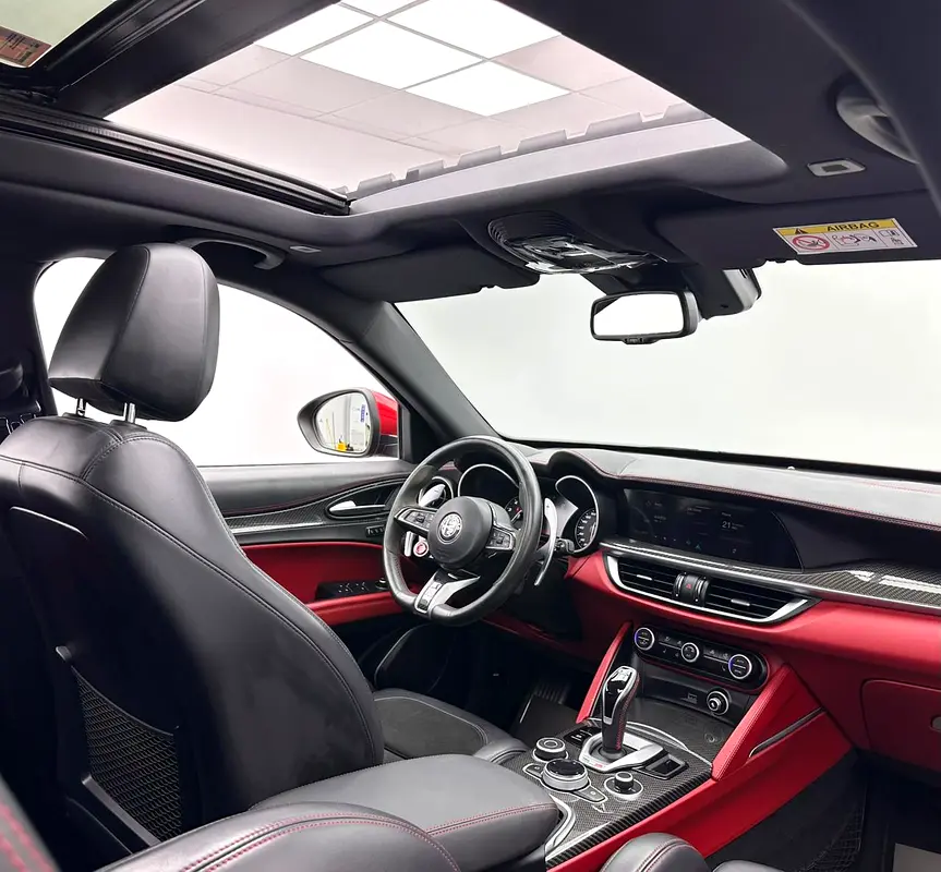 2020 Alfa Romeo Stelvio Quadrifoglio, Nov/2026 Alfa Romeo Warranty + Service Contract, FSH, GCC - Image 13