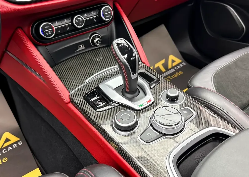 2020 Alfa Romeo Stelvio Quadrifoglio, Nov/2026 Alfa Romeo Warranty + Service Contract, FSH, GCC - Image 14