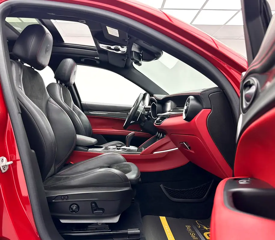 2020 Alfa Romeo Stelvio Quadrifoglio, Nov/2026 Alfa Romeo Warranty + Service Contract, FSH, GCC - Image 16