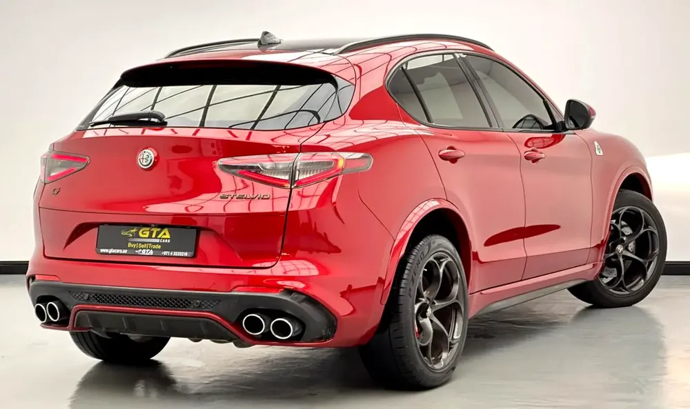 2020 Alfa Romeo Stelvio Quadrifoglio, Nov/2026 Alfa Romeo Warranty + Service Contract, FSH, GCC - Image 4