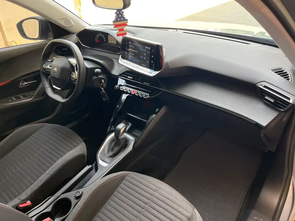 No Accident / Original Paint / Full Service History / GCC Specs / 2023 Peugeot 2008 Active 1.6L - Image 15