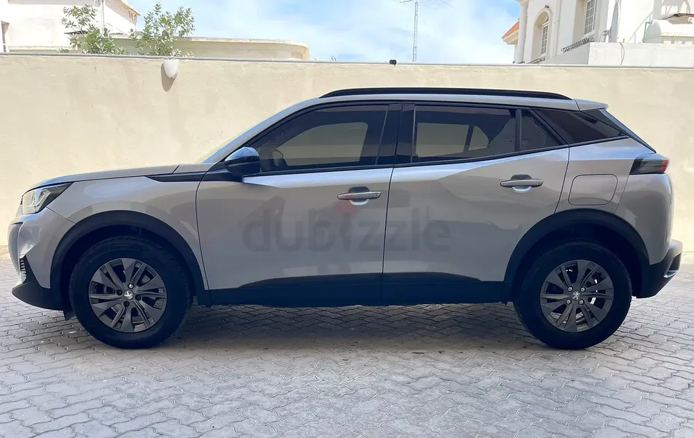 No Accident / Original Paint / Full Service History / GCC Specs / 2023 Peugeot 2008 Active 1.6L - Image 4