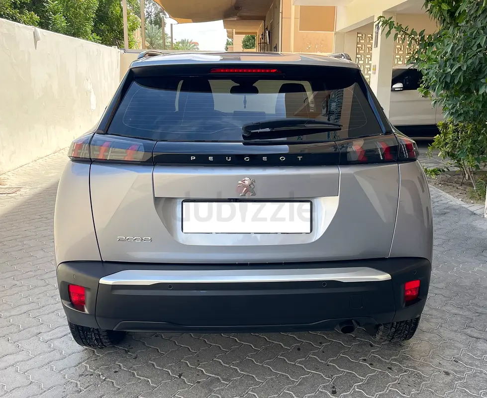 No Accident / Original Paint / Full Service History / GCC Specs / 2023 Peugeot 2008 Active 1.6L - Image 6
