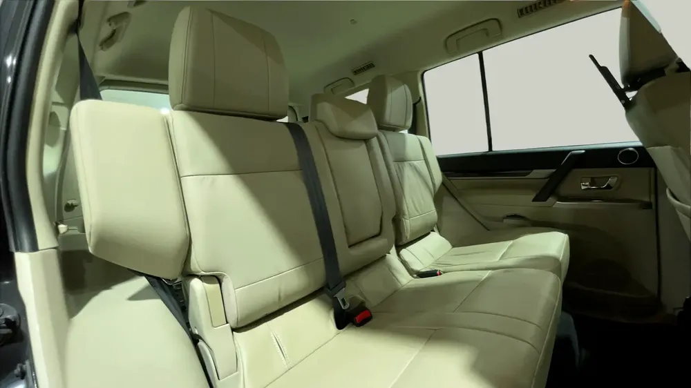 AED 1,044/m | 0 DP | Free 3 Months Warranty | Service History | 30D Return | MITSUBISHI PAJERO 2020 - Image 10