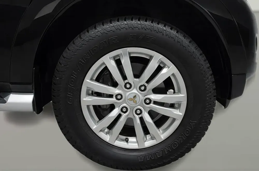 AED 1,044/m | 0 DP | Free 3 Months Warranty | Service History | 30D Return | MITSUBISHI PAJERO 2020 - Image 12
