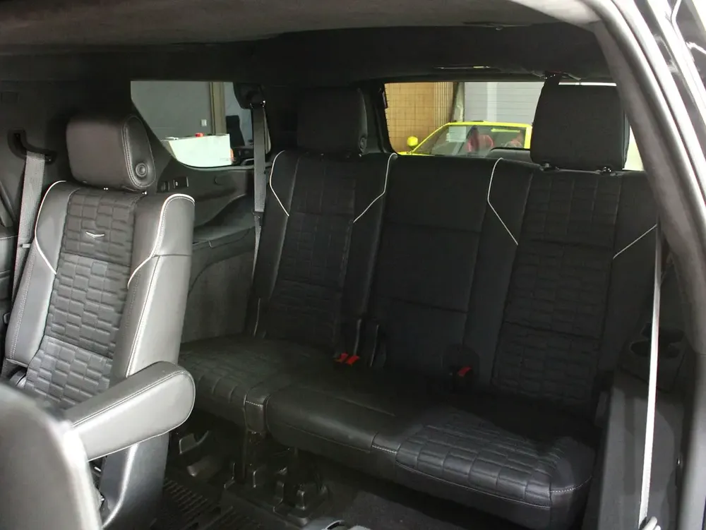 2022 - Cadillac Escalade Sport Platinum - Image 13