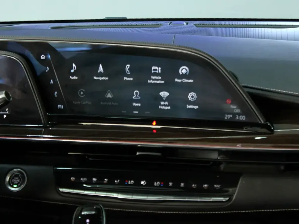 2022 - Cadillac Escalade Sport Platinum - Image 18