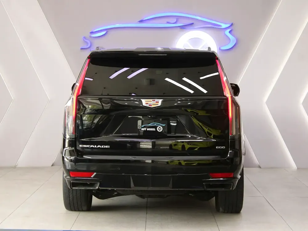 2022 - Cadillac Escalade Sport Platinum - Image 4