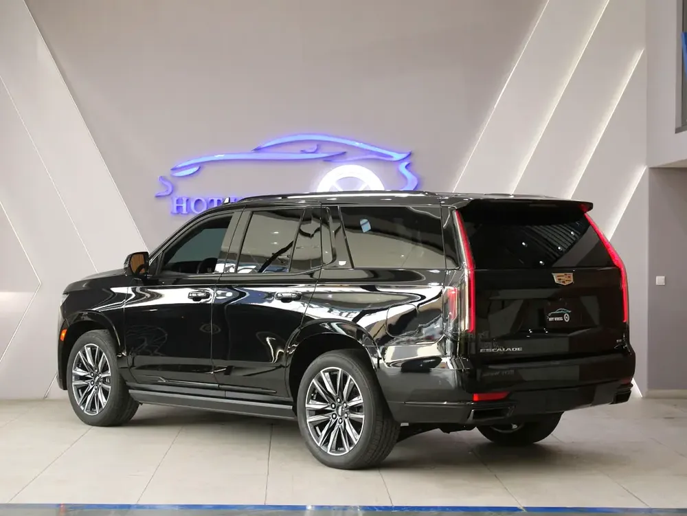 2022 - Cadillac Escalade Sport Platinum - Image 5