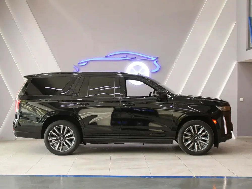 2022 - Cadillac Escalade Sport Platinum - Image 7