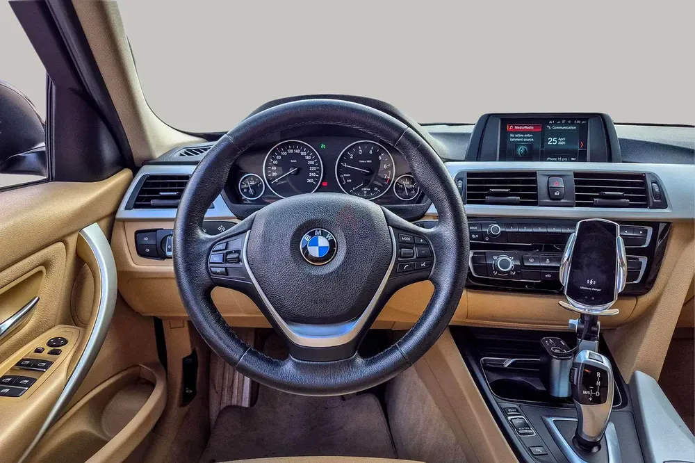 AED 908/month | 2018 BMW 3-Series 318i | GCC Specs | Ref#458304 - Image 10