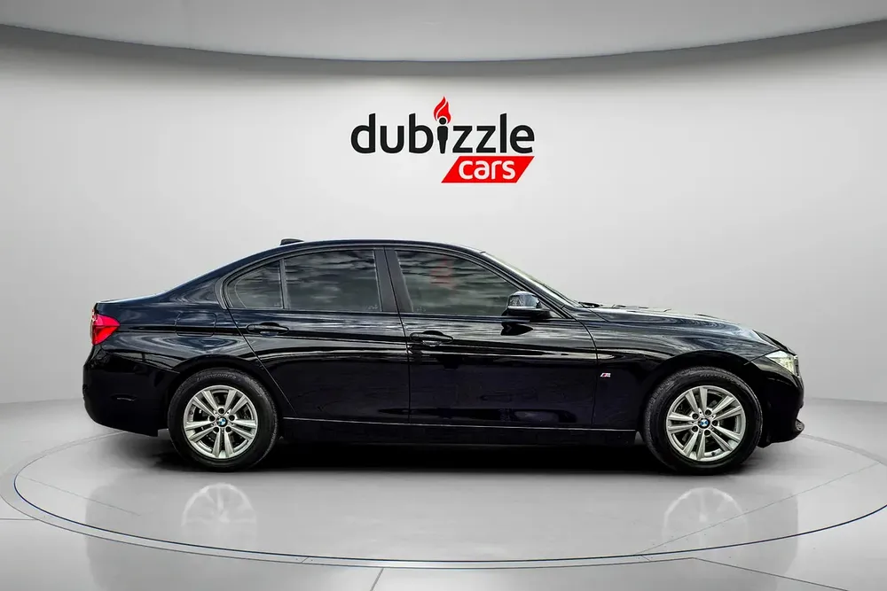 AED 908/month | 2018 BMW 3-Series 318i | GCC Specs | Ref#458304 - Image 4