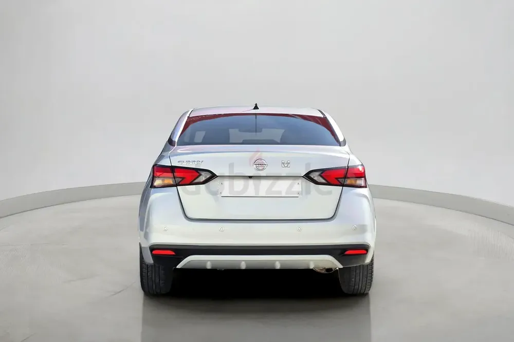 2022 Nissan Sunny SL 1.6L | GCC Specifications - Image 4