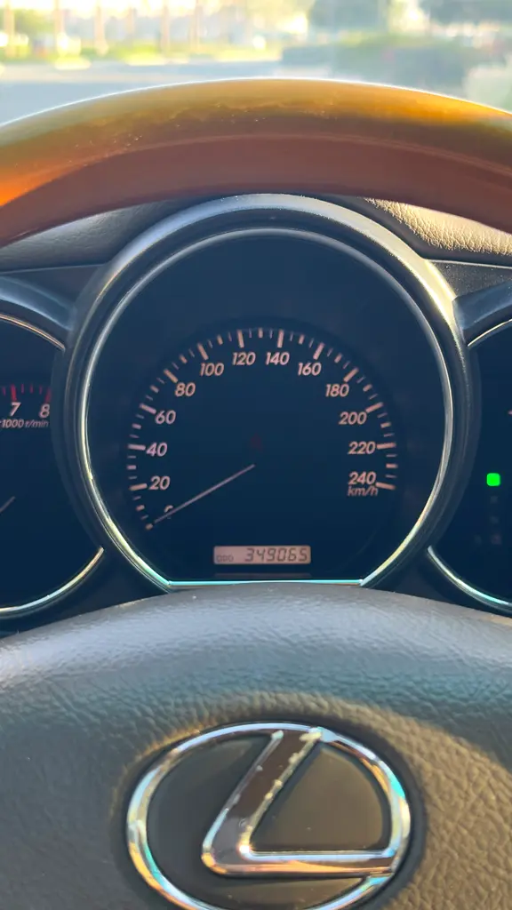 Lexus RX 330 - Image 7