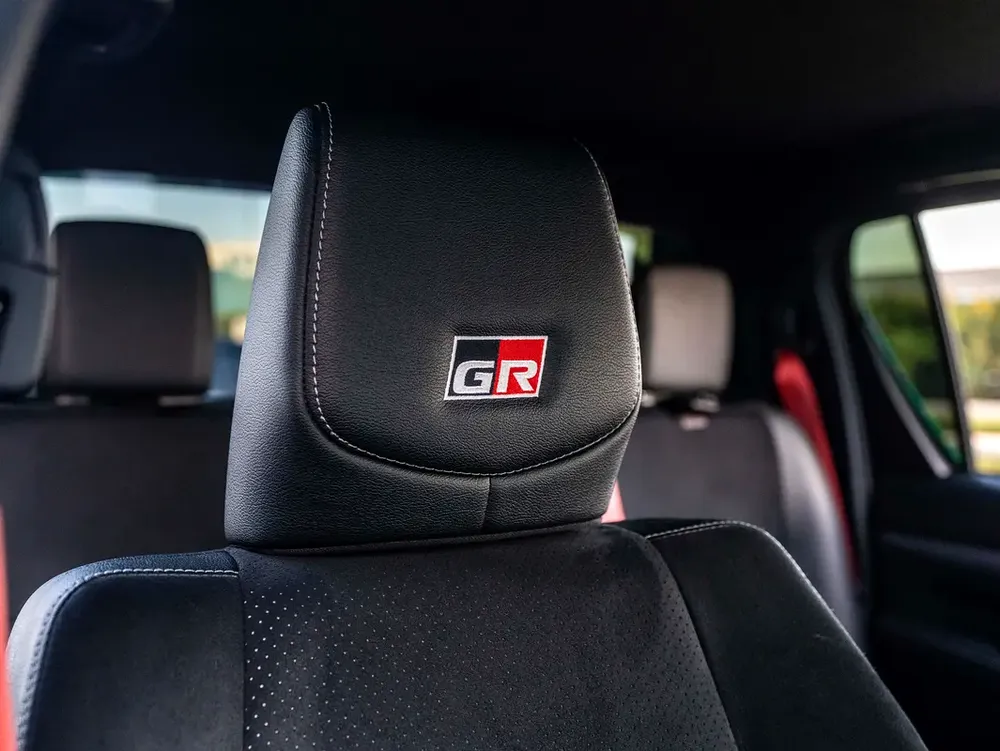 0% DOWN PAYMENT | THE MAY ADVANTAGE | HILUX GR SPORT | BUILT FOR THE DESERT | WARRANTY - Image 18