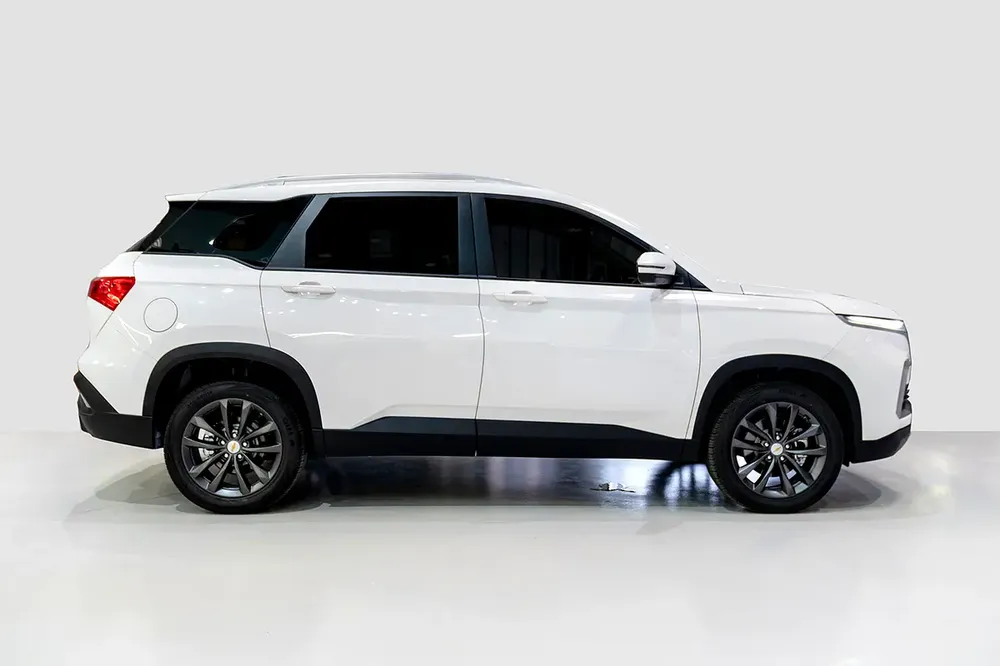 Chevrolet Captiva LS - 2023 - Image 14