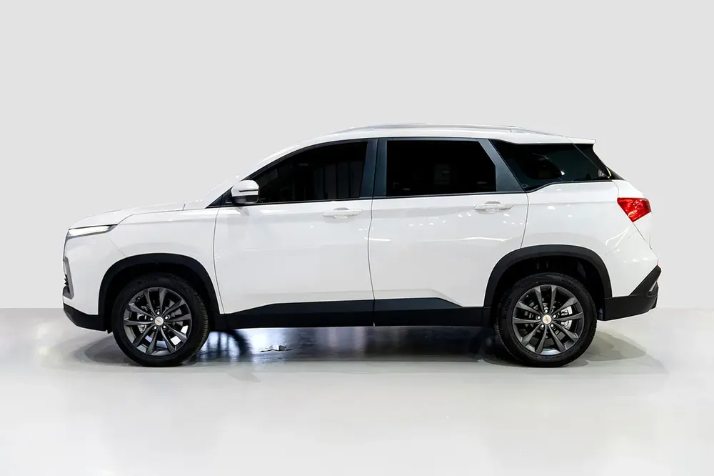 Chevrolet Captiva LS - 2023 - Image 15
