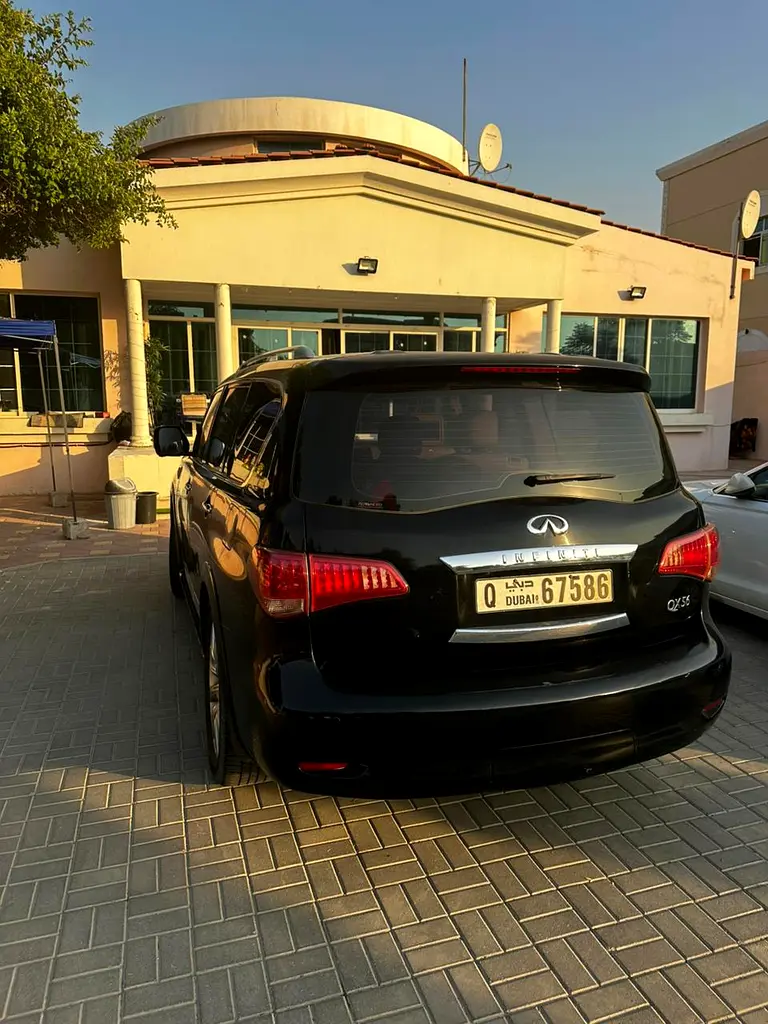 Infiniti QX56 Premium 2013 | GCC Specs | Full Option - Image 4