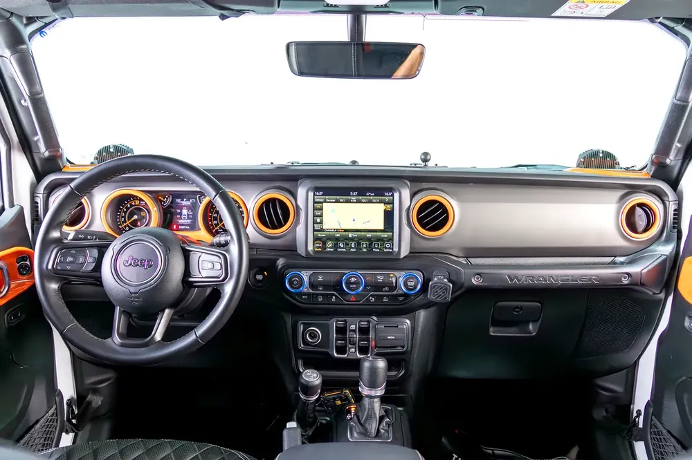 Jeep Wrangler Sport-GCC-Jeepers Edition-Upgraded-FSH-Al Futtaim Warranty and Service Contract - Image 10