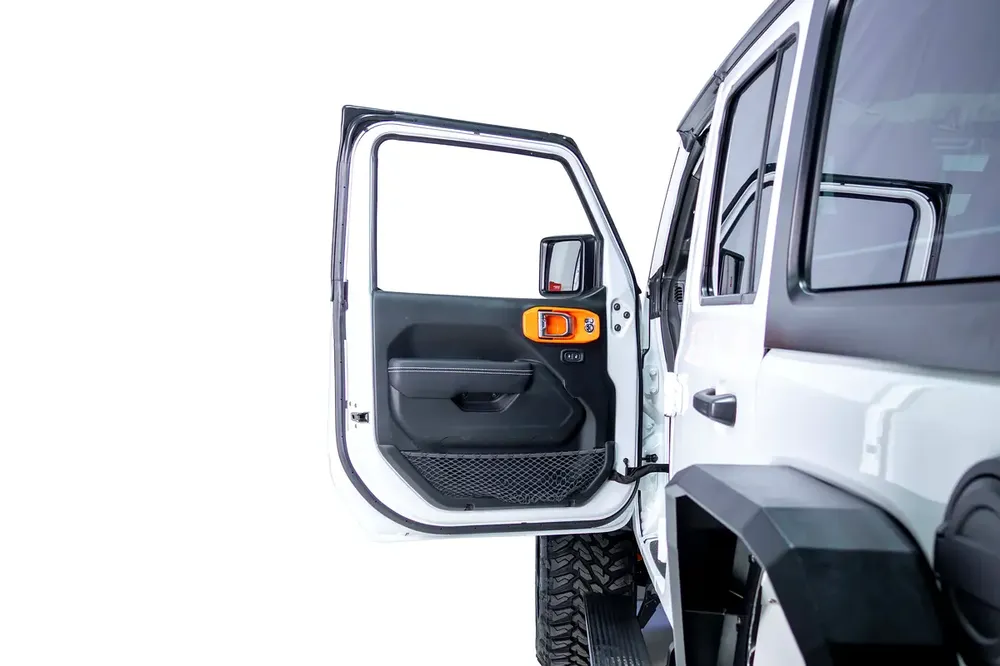Jeep Wrangler Sport-GCC-Jeepers Edition-Upgraded-FSH-Al Futtaim Warranty and Service Contract - Image 19