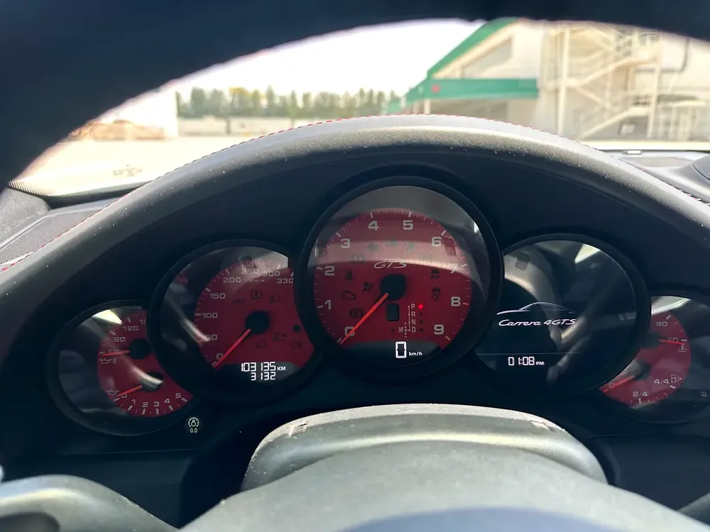 2016 Porsche 911 Carrera 4 GTS - GCC Specs - Image 12